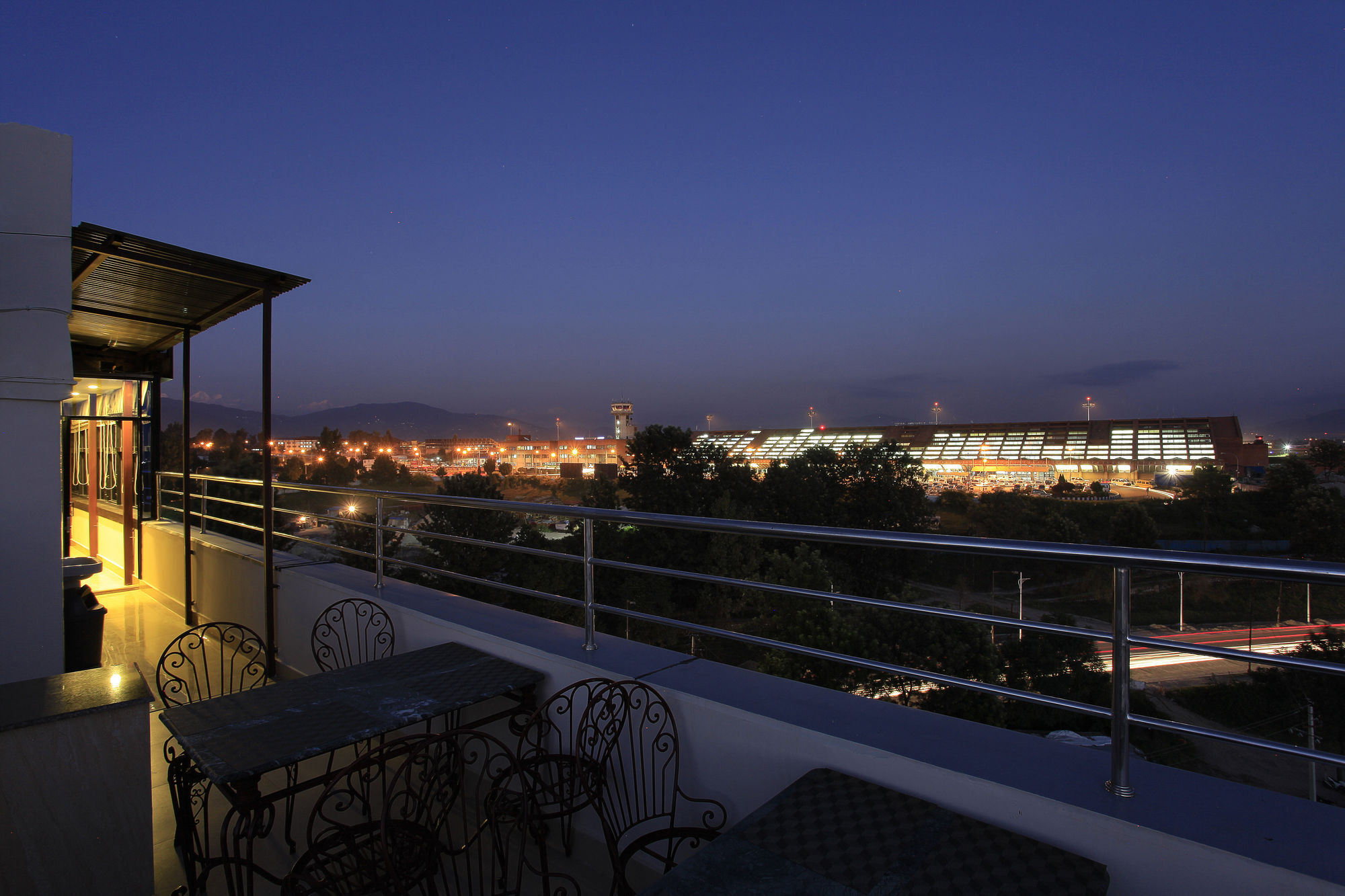 Hotel Meridian Suite Kathmandu Exterior photo